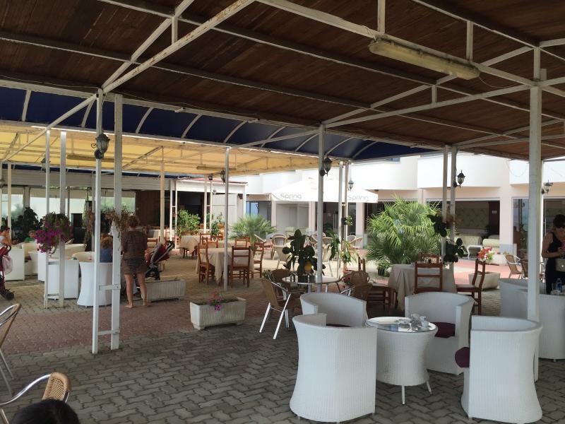 Hotel Ferrara Durres Ngoại thất bức ảnh