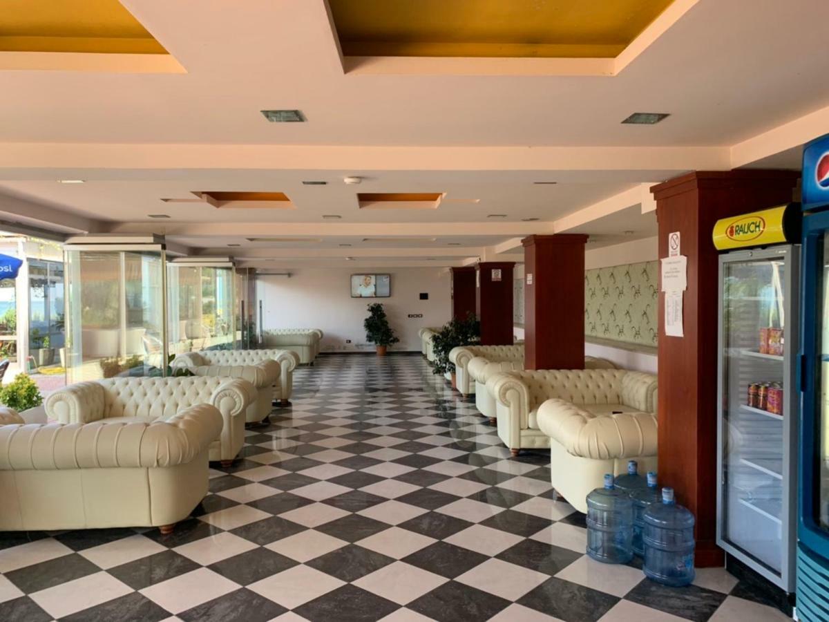 Hotel Ferrara Durres Ngoại thất bức ảnh